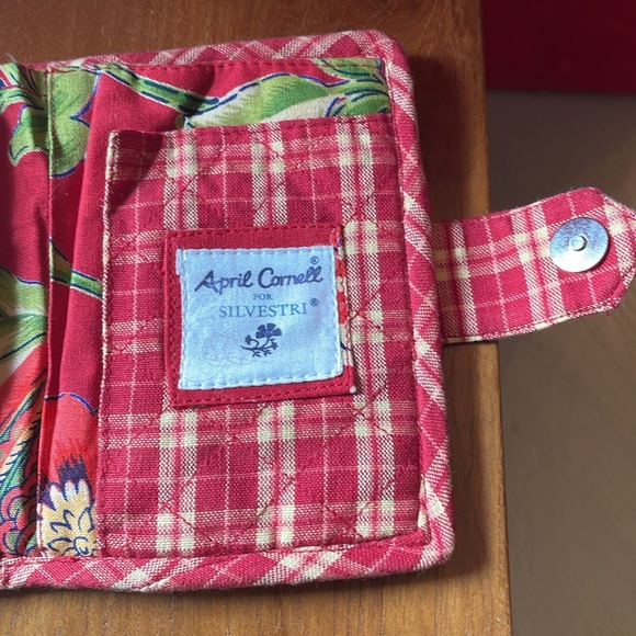 April Cornell-Silverstri Quilted Fabric Wallet-Red w/Tan/Green Floral & Plaid - Picture 6 of 6